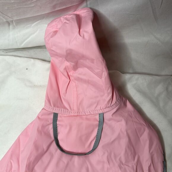 Frisco Lightweight Reversible Packable Travel Pink Dog Raincoat. Size Medium. - Picture 8 of 12